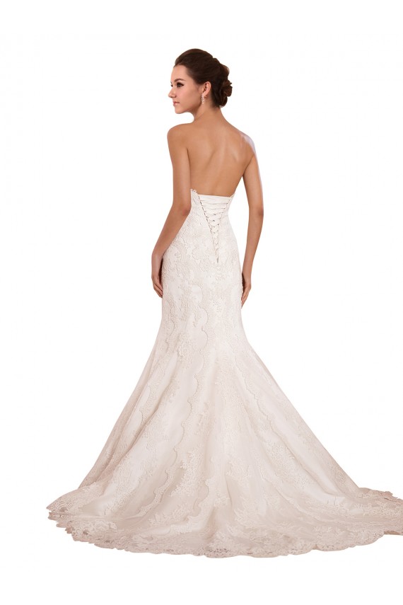 Lace Sweetheart Sleeveless Chapel Train Sexy Wedding Dress Kent