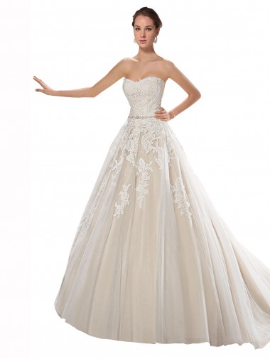 Tulle & Lace Strapless Sleeveless Chapel Train Wedding Dress Kent