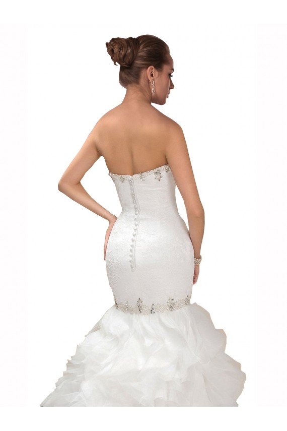 Tulle Sweetheart Sleeveless White Chapel Train Wedding Dress Kent